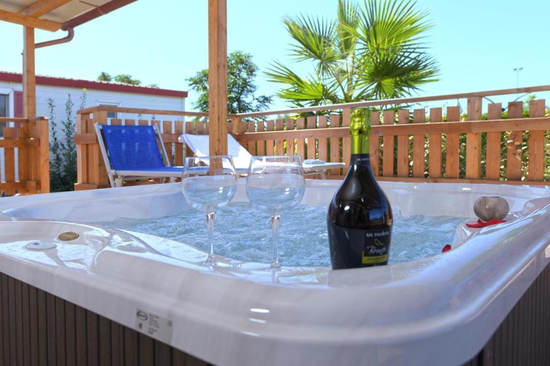 Camping Village Tuscia Tirrenica タルクイーニア エクステリア 写真