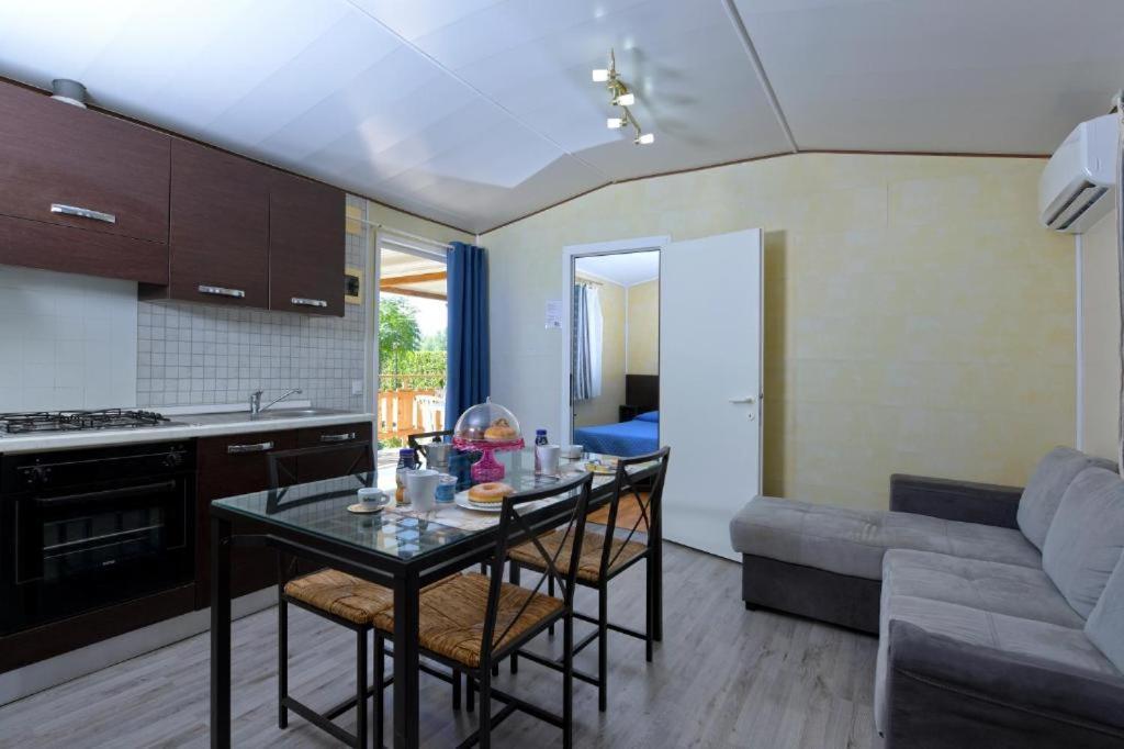 Camping Village Tuscia Tirrenica タルクイーニア エクステリア 写真