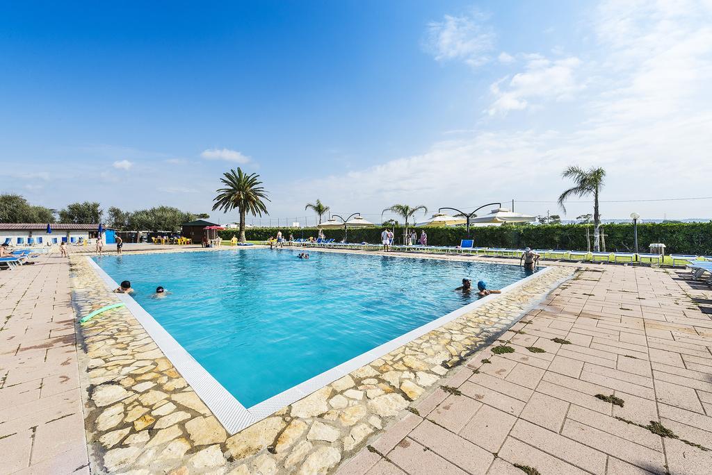 Camping Village Tuscia Tirrenica タルクイーニア エクステリア 写真