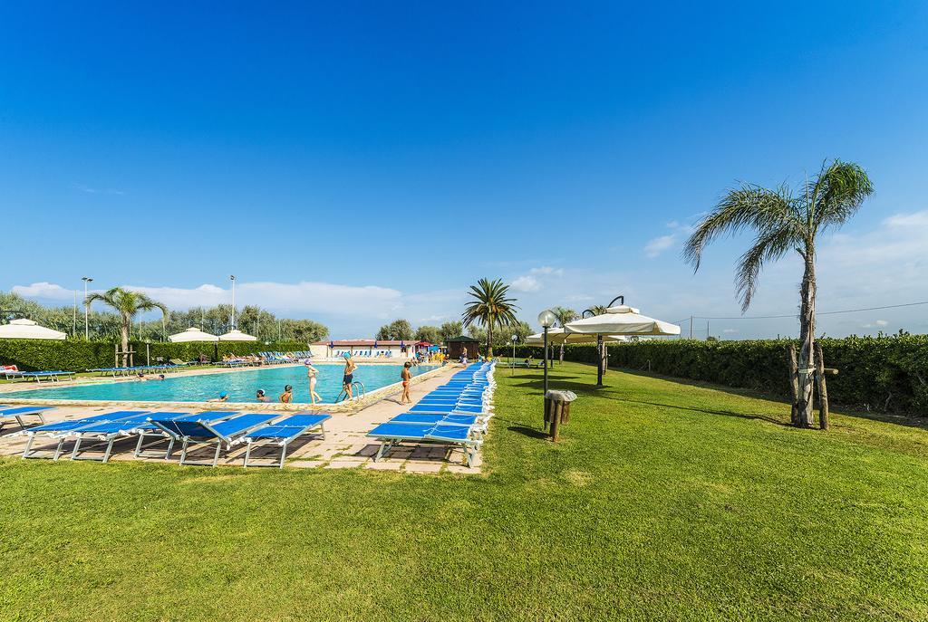 Camping Village Tuscia Tirrenica タルクイーニア エクステリア 写真