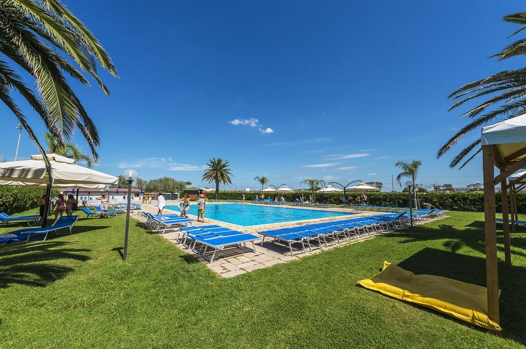 Camping Village Tuscia Tirrenica タルクイーニア エクステリア 写真